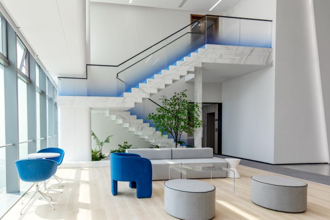 华可可实景落地作品|深圳前海万邑通科技总部办公室