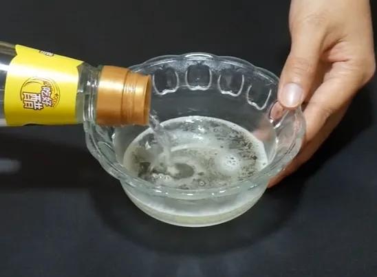 白醋啤酒擦头发,啤酒和白醋洗头发有什么功效