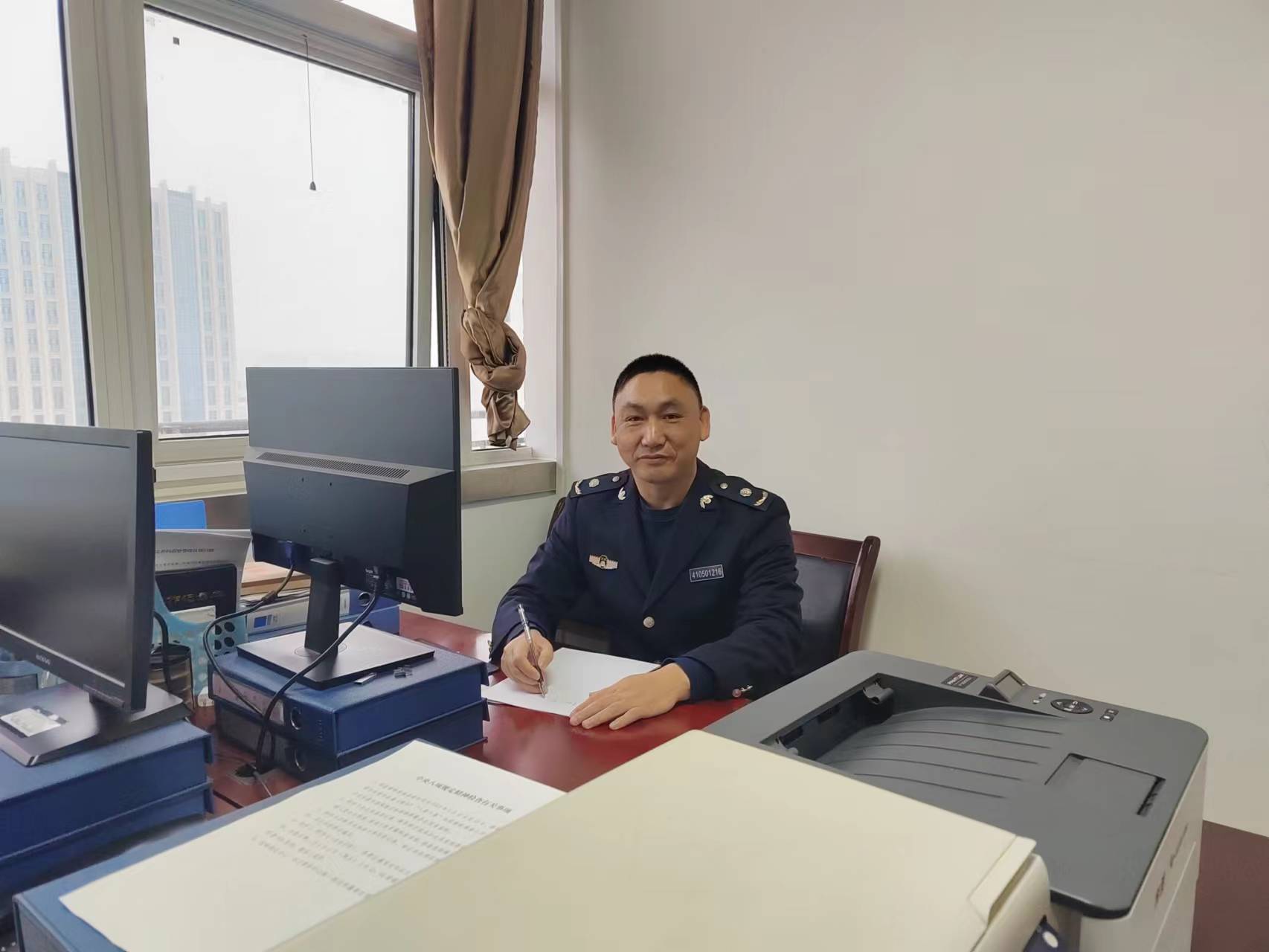 中国首部城管题材长篇小说《一不小心成了城管》正式签约上线