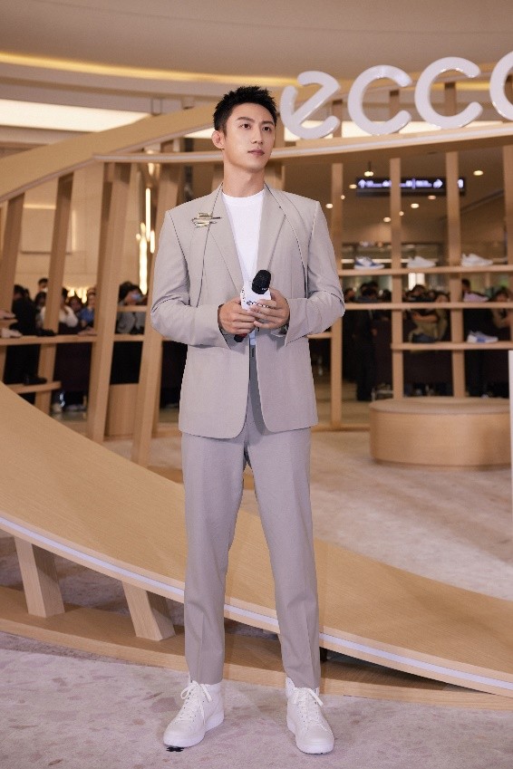 ecco黄景瑜写真,ecco京东黄景瑜