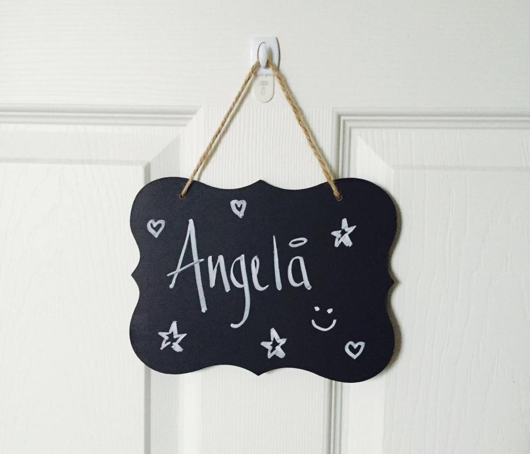 逃离自己的原生家庭前往美国留学,14岁被母亲抛弃独自到浙江