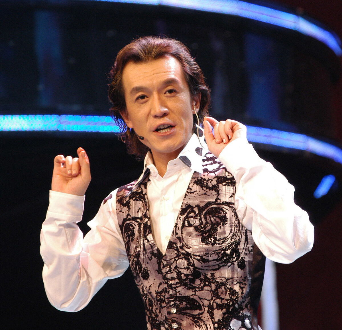 李咏离世4年，再看哈文的状况，才明白嫁给李咏是最好的选择