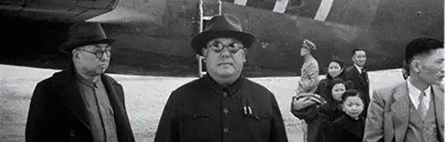 1949年马鸿逵拒绝起义并叫嚣：我对*产党共**有恩，打赢解放军再谈和