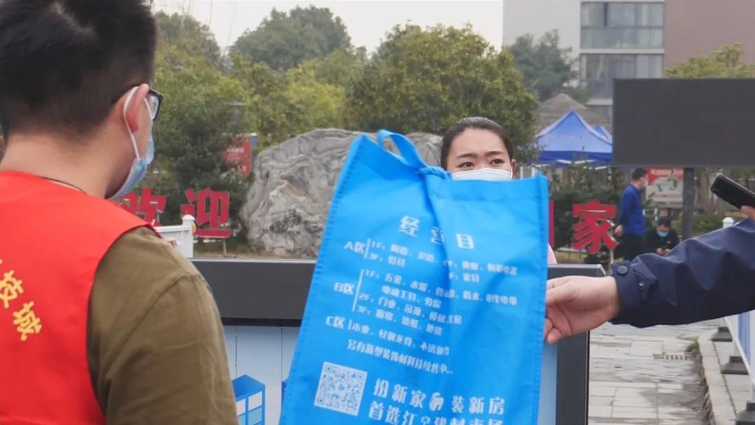 白绿蓝红黄,白绿黄红黑