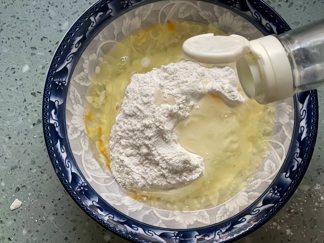 做包子馒头不用酵母粉可以做的吗,酵母粉发面怎样蒸的包子馒头蓬松