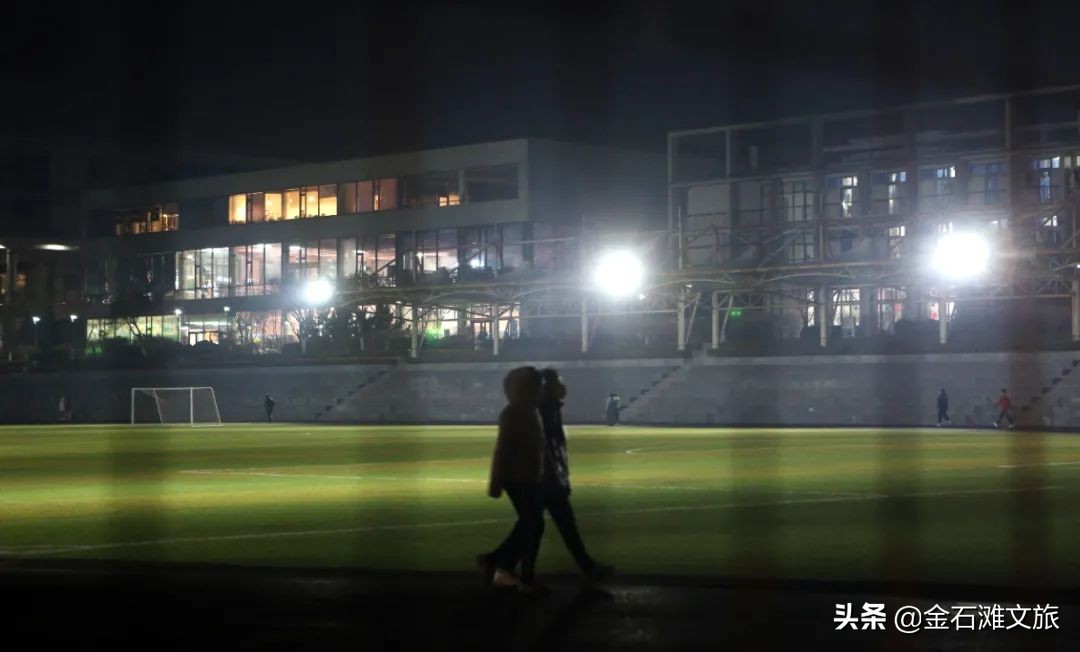 金石滩十二时辰！疫情下的光影轮转！