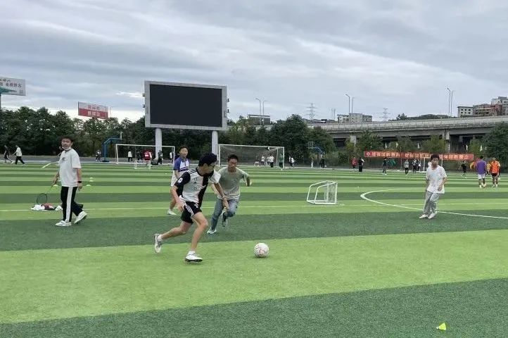 鍧氬畧鍒濆績韪芥韪忔瓕鍑哄,鍧氬畧鍒濆績鍕囨媴璐g墷璁颁娇鍛芥樉浣滀负