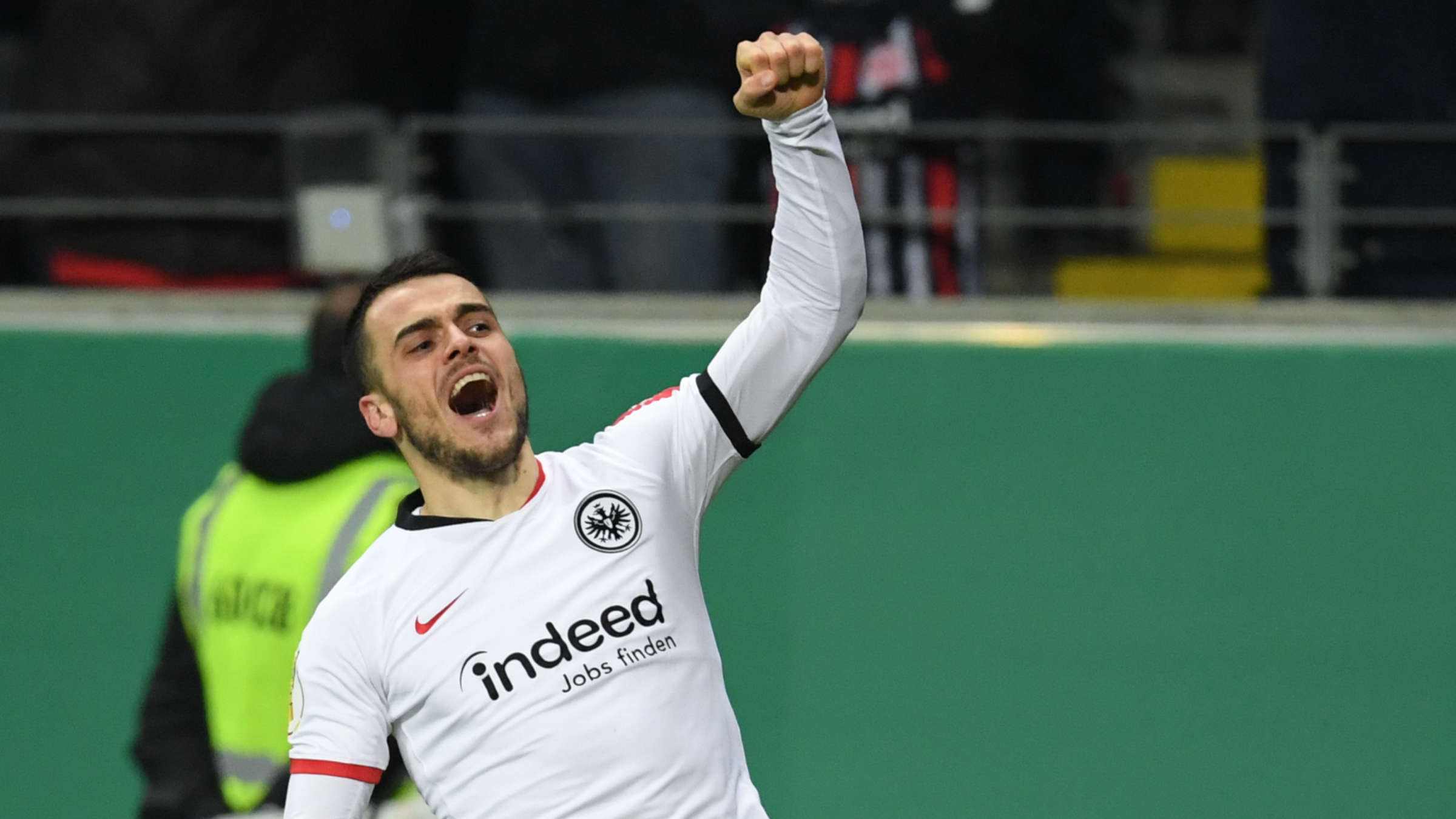 五大联赛梅西助攻王第一,穆勒8比2梅西