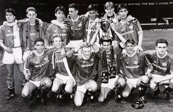 曼联92班两翼齐飞,曼联92班时隔15年再重逢