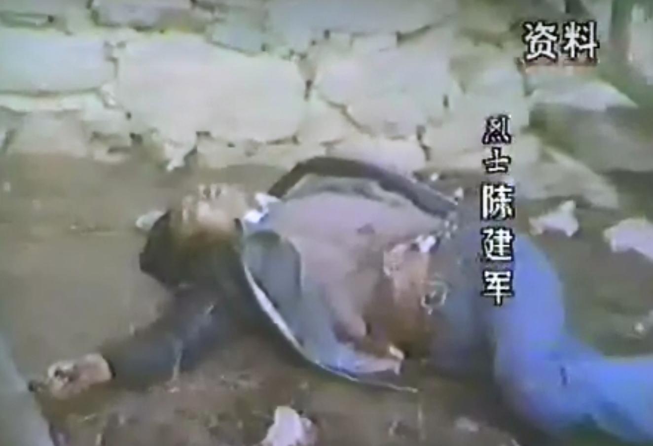 25岁民警倒下一瞬间,22岁缉毒警察牺牲前照片曝光