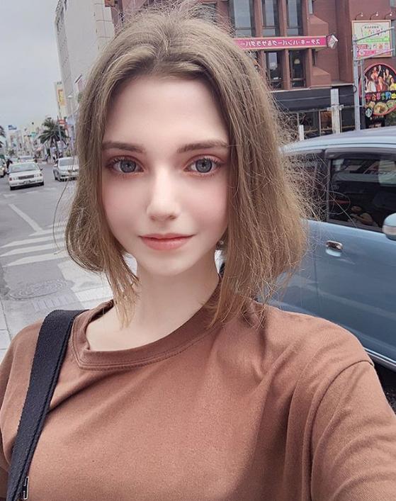 21岁德国模特凭“精灵美貌”火遍亚洲，却突然失踪？牵出黑暗内幕