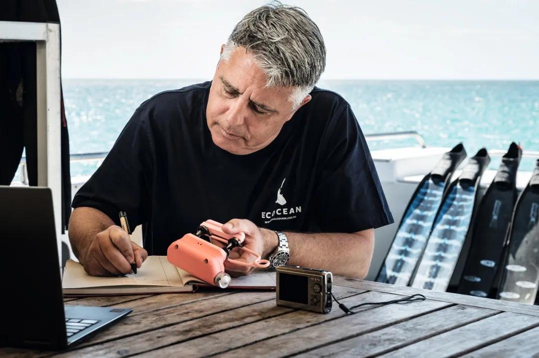 RR · LIFESTYLE | 非凡远见 裨益后世