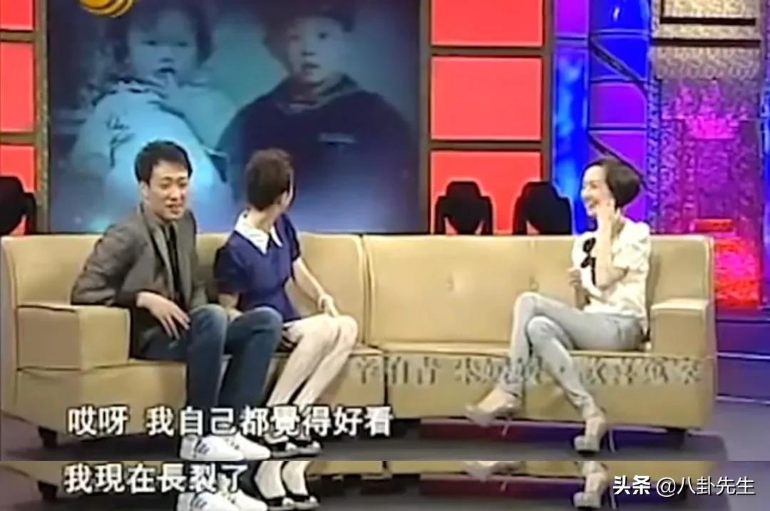 人世间雷佳音和殷桃剧照图文,人间世雷佳音和殷桃打伞的照片