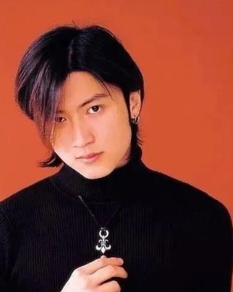 谢霆锋和王菲最近情况最新消息,王菲与谢霆锋2021最近消息