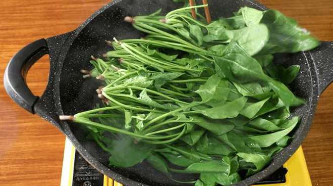 吃什么绿色蔬菜保护视力,吃什么蔬菜对眼睛好可以提高视力