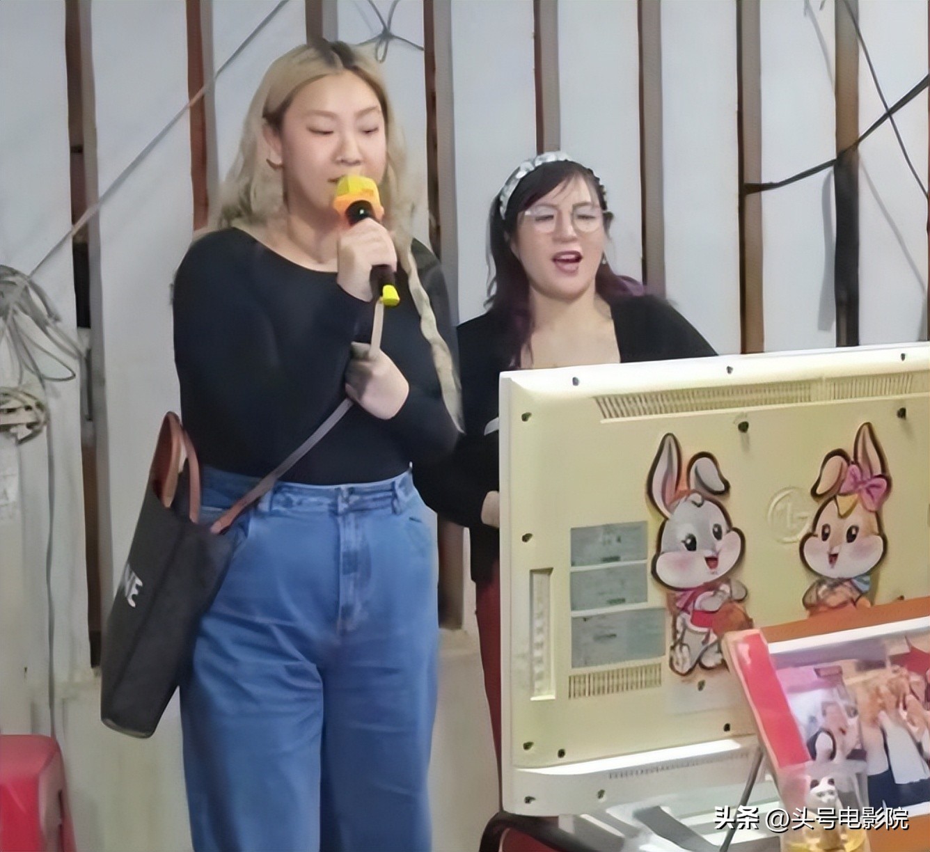 郑欣宜经纪人发辟谣声明,郑欣宜公开宣布恋情