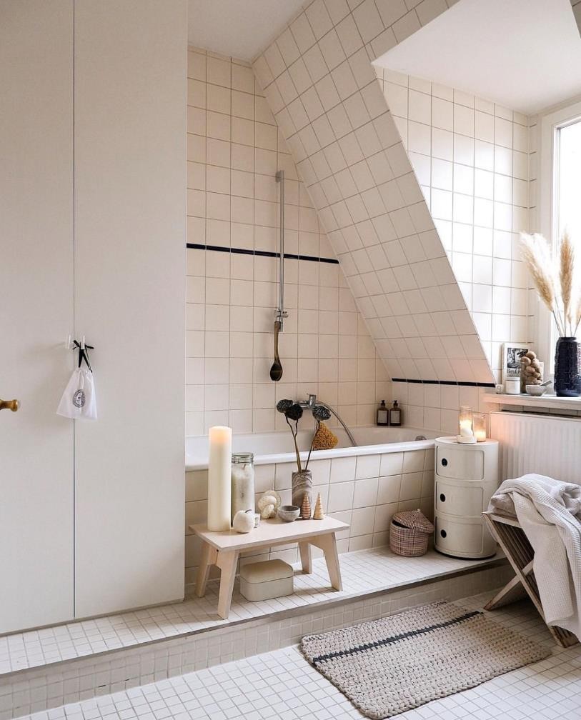 32岁德国牙医的家，整屋干净整洁且温暖，喜欢花和猫的生活很精致