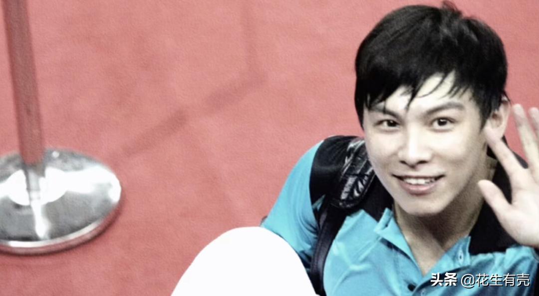 19年王楚钦看孙颖莎打球,陈玘刘国梁评价