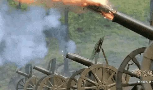 *绑捆**露大胸、台词乱来，这些“*辱侮**观众”的剧情，真把观众当傻子