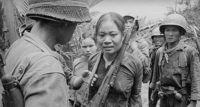 越南战争女兵被美军用什么刑罚,越战期间美军抓到越南女兵