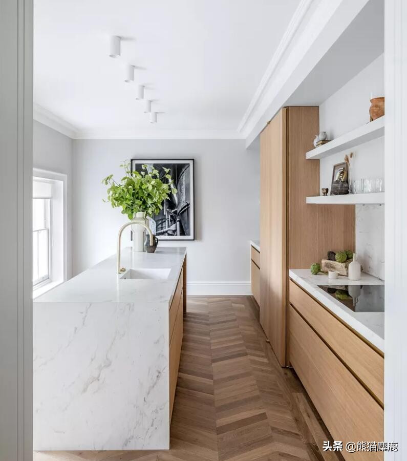 橡木做厨房橱柜好吗,现代风格橱柜怎么做好看又简单的