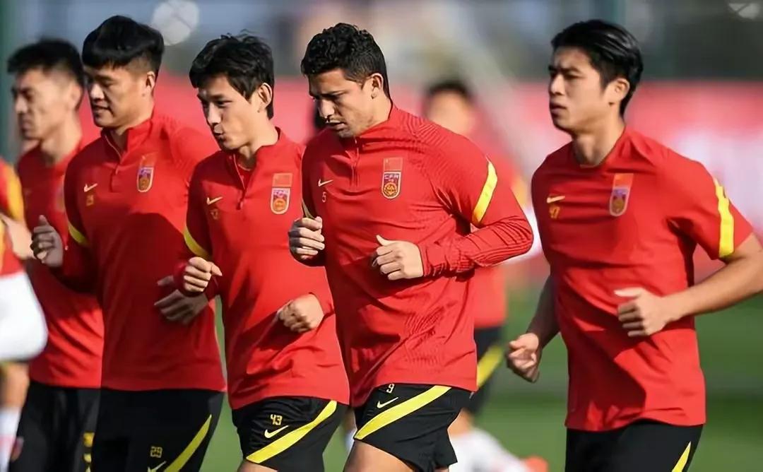 中国男足如何夺冠？网友提问人工智能ChatGPT，回复亮了！