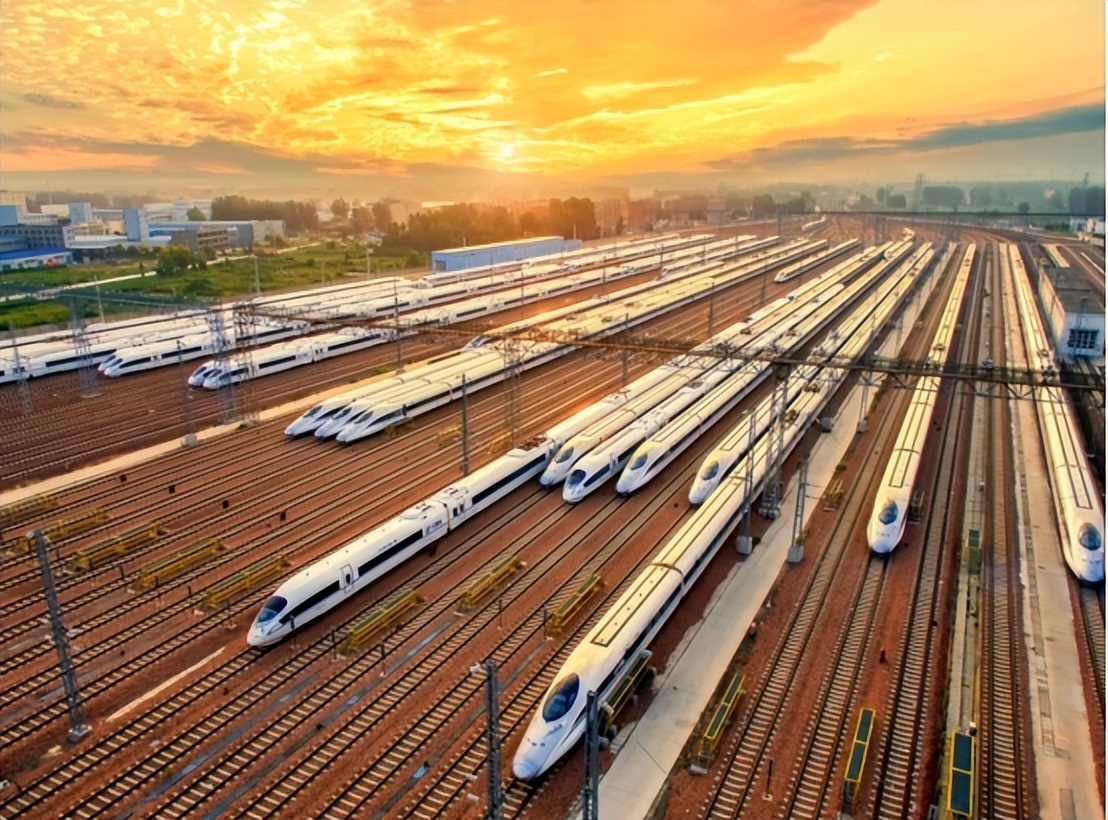 外国人对中国高铁的评价,外国人体验中国和印度高铁