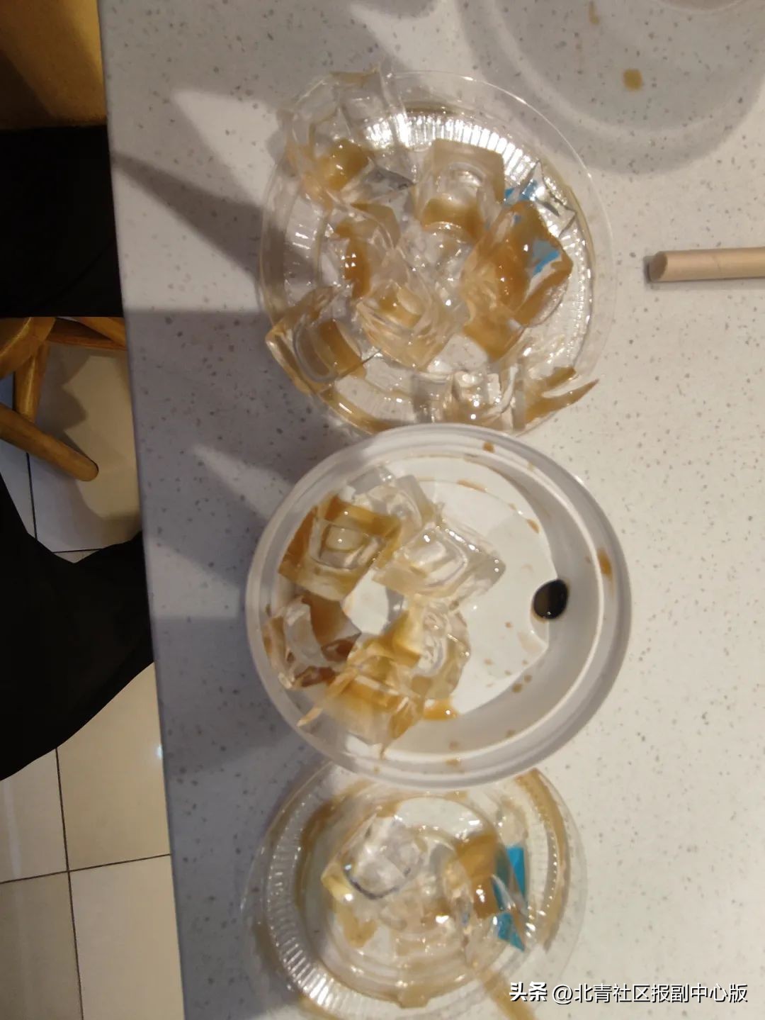 3.3亿热搜！瑞幸咖啡去冰剩半杯是“*规则潜**”？实探通州店：我们不是“加冰王”！