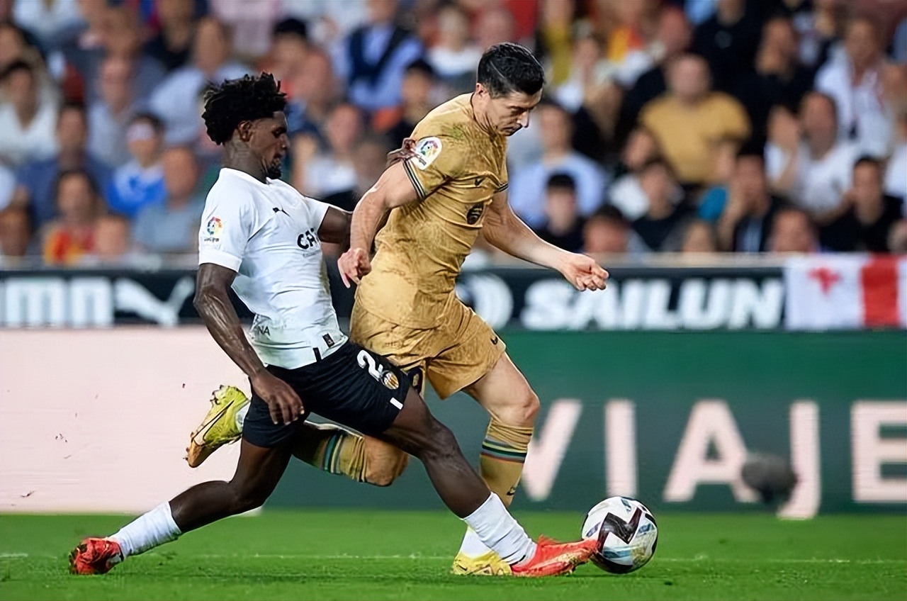 「深度」打硬仗疲软，巴塞罗那的水很深