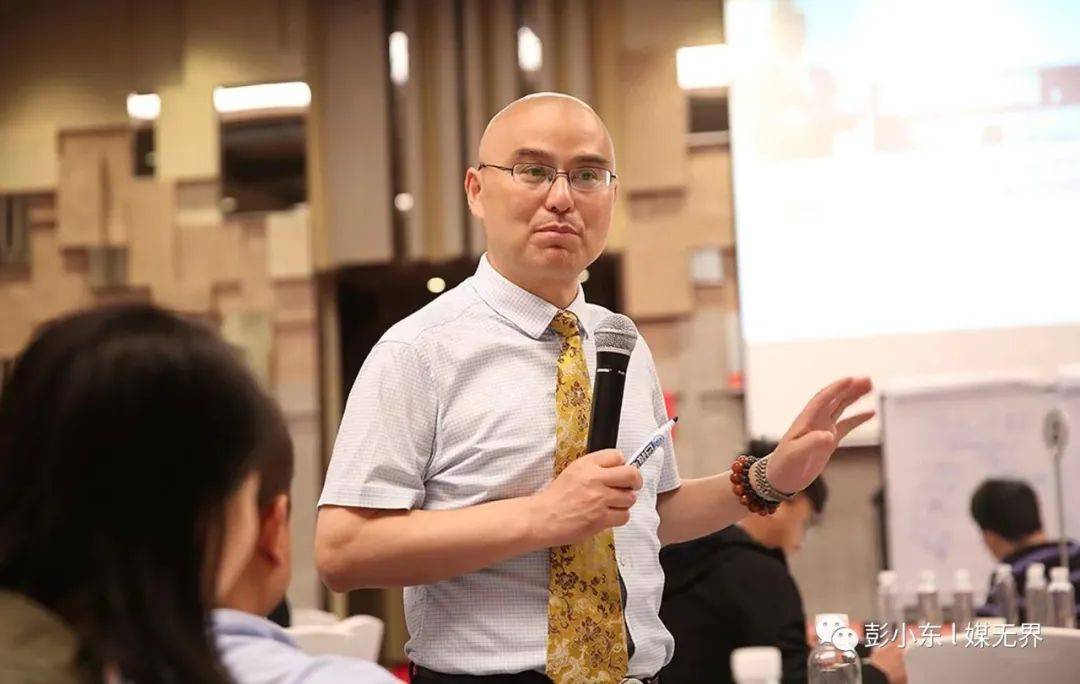 新户外媒体广告销售如何找客户,如何做好户外广告销售