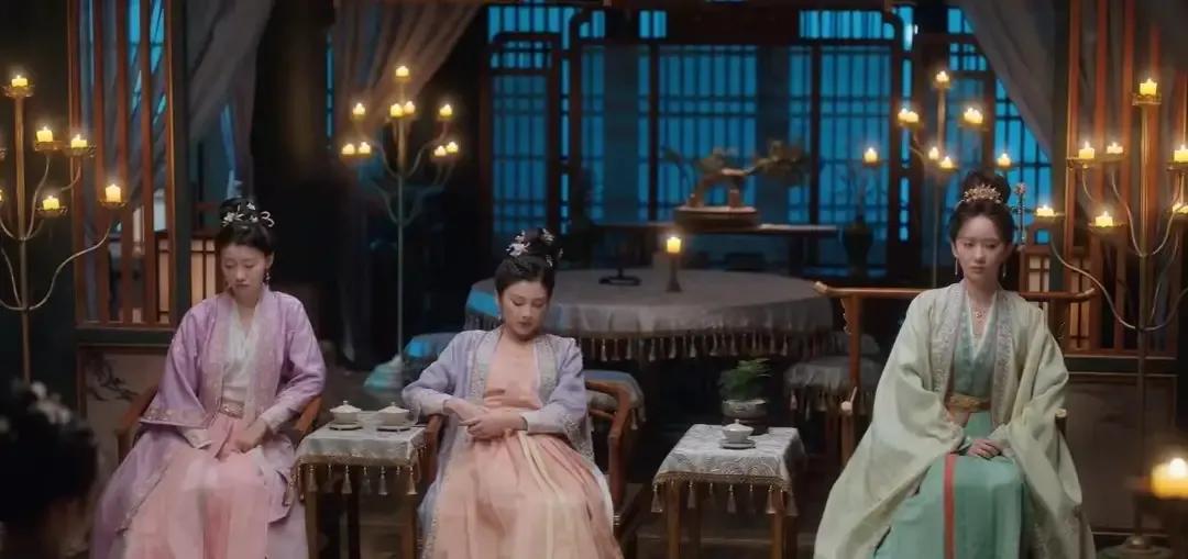 《卿卿日常》里的姑娘们都成了闺蜜