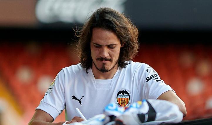 c罗你在哪里原视频,卡瓦尼c罗放弃追球