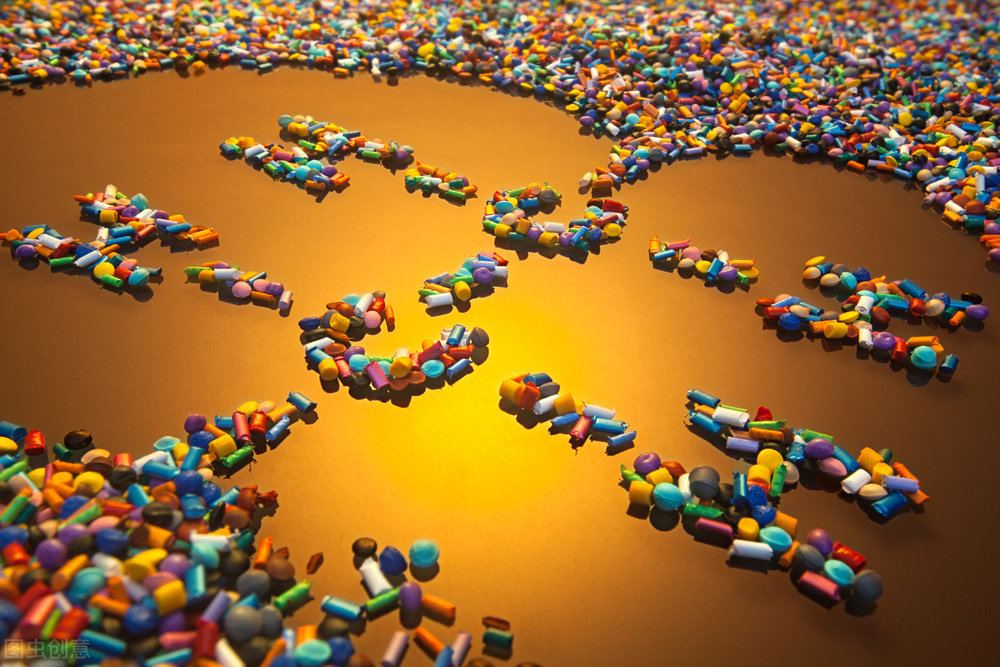 儿童保温杯子中毒事件,劣质塑料水杯对孩子的危害