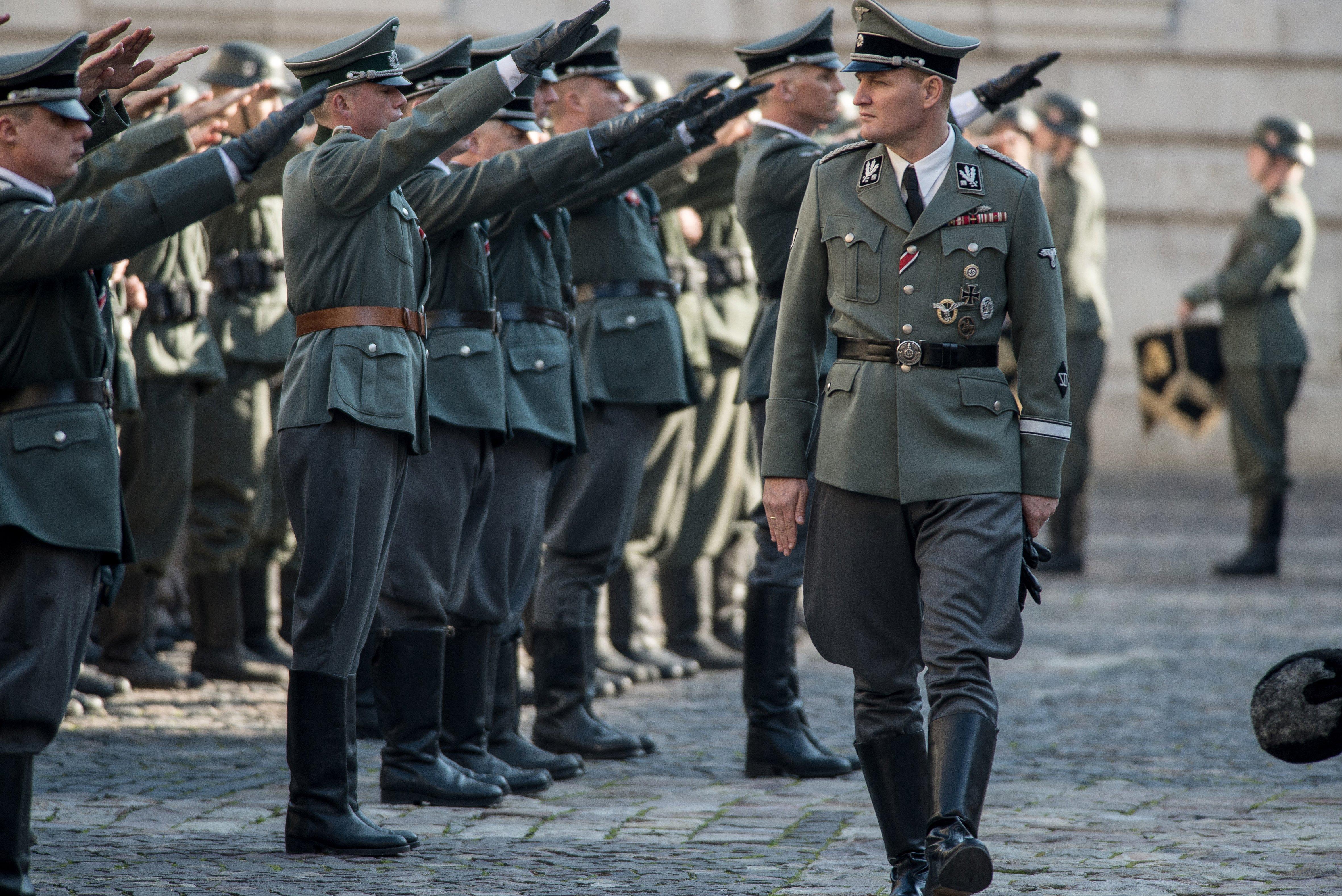 德军装死被苏军嘲笑,现在的德军有多搞笑