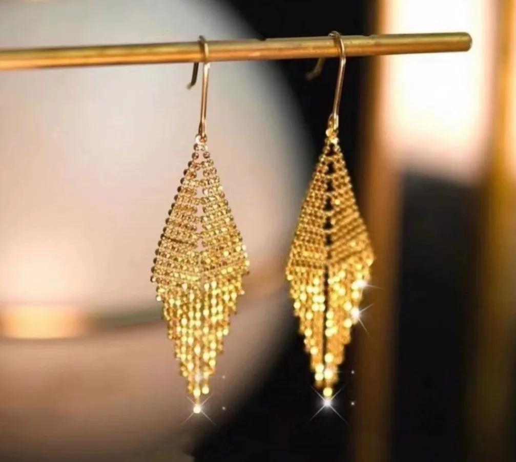 中国黄金当天买不给退合理吗,黄金买了不可以退吗