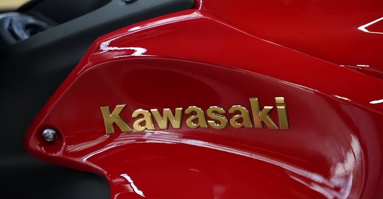 10万川崎z800买什么摩托车,川崎10万z900