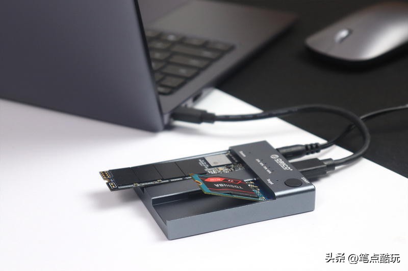 怎么拆固态硬盘架教程图解,m.2固态硬盘如何拆卸