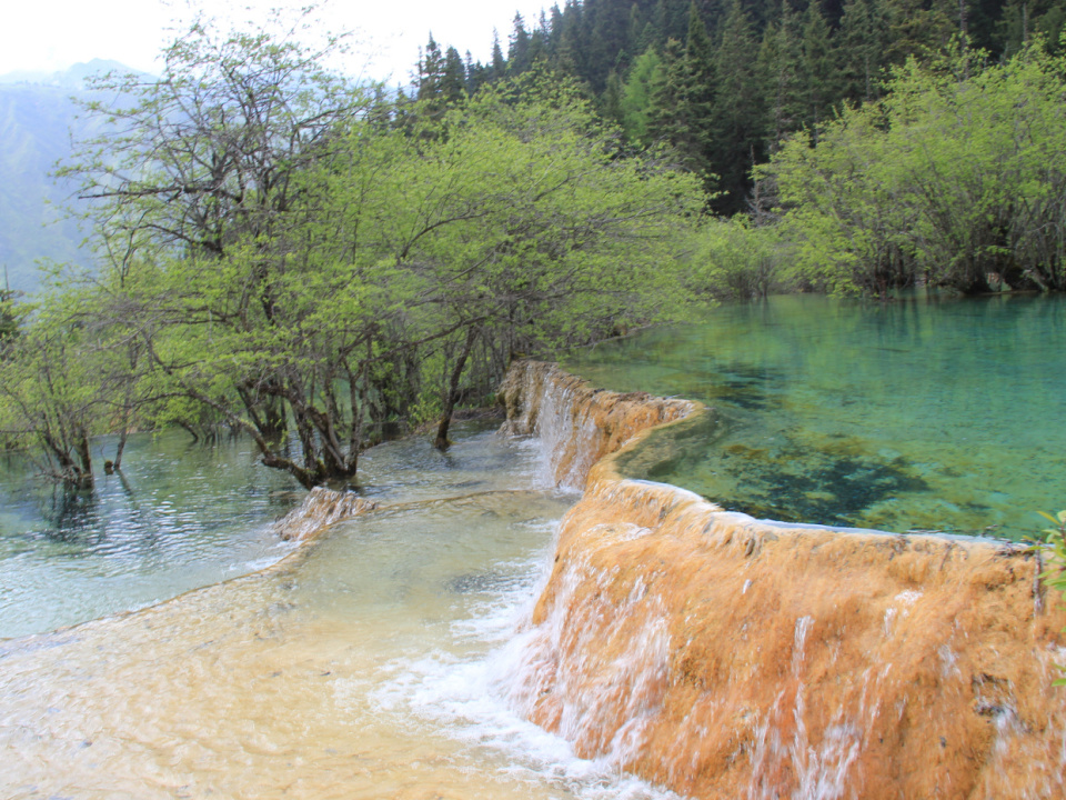 四川不输九寨沟的景区,九寨沟被称为天上瑶池吗