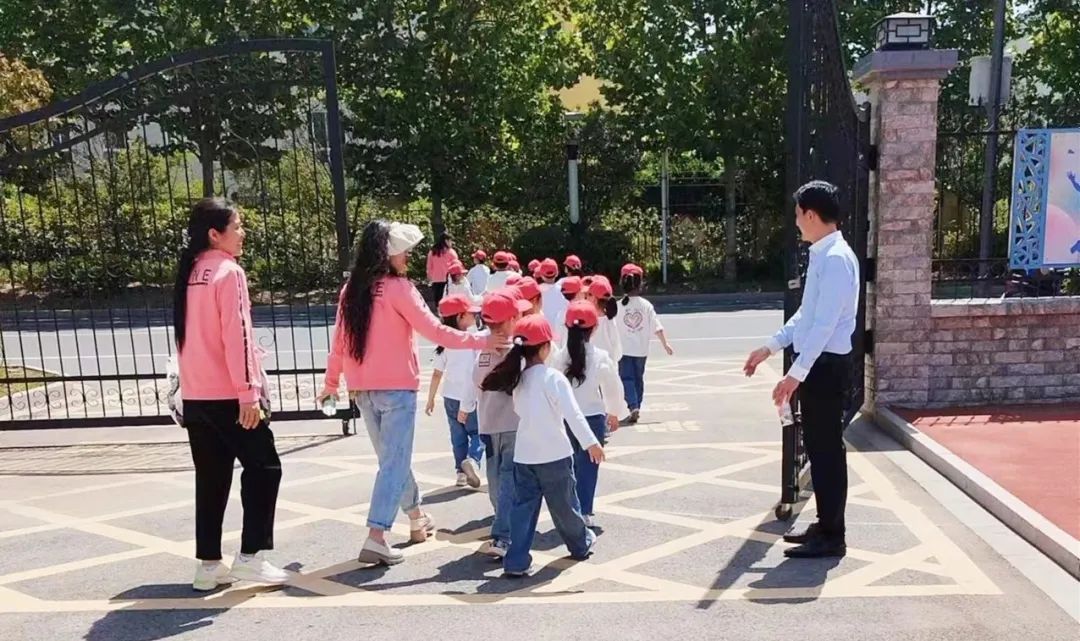 小学幼小衔接活动简报,幼小携手开展幼小衔接活动报道