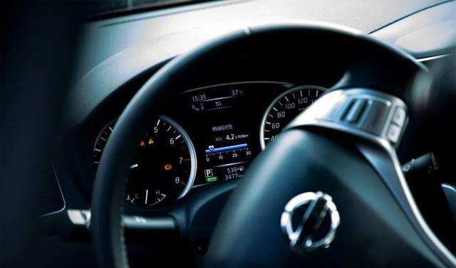 日产体验,全新日产骐达试驾视频