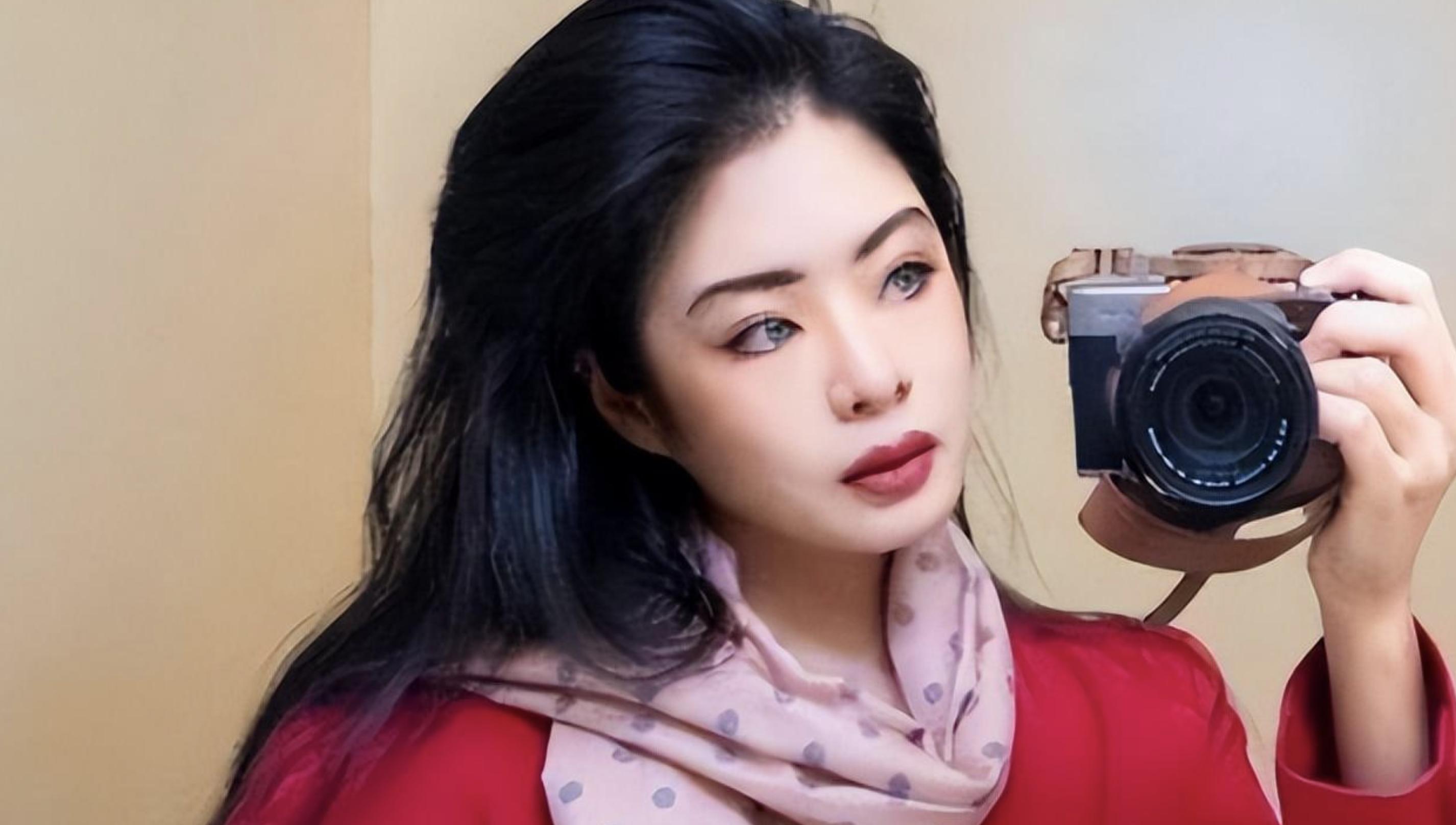 多次“诋毁”祖国，3年后又高调回国找工作的许可馨,结局让人解气