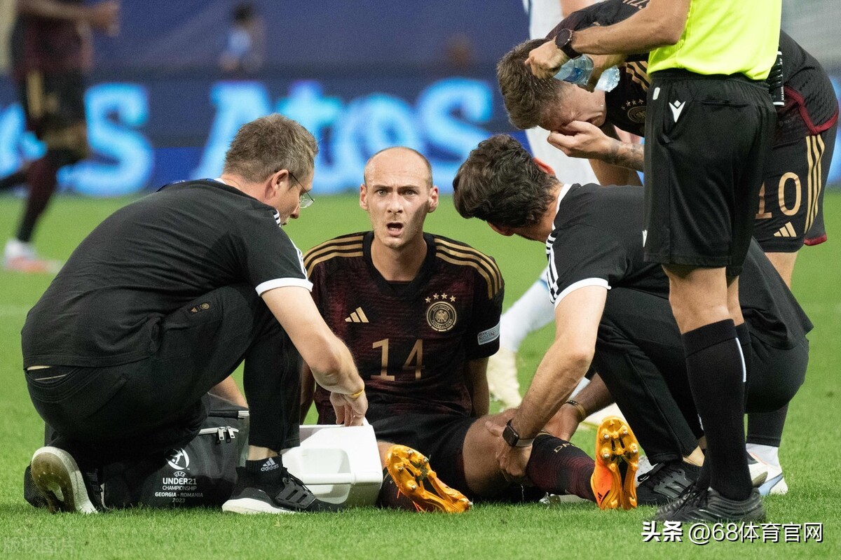 英格兰0比4惨败匈牙利,0胜4负英格兰创2大耻辱纪录