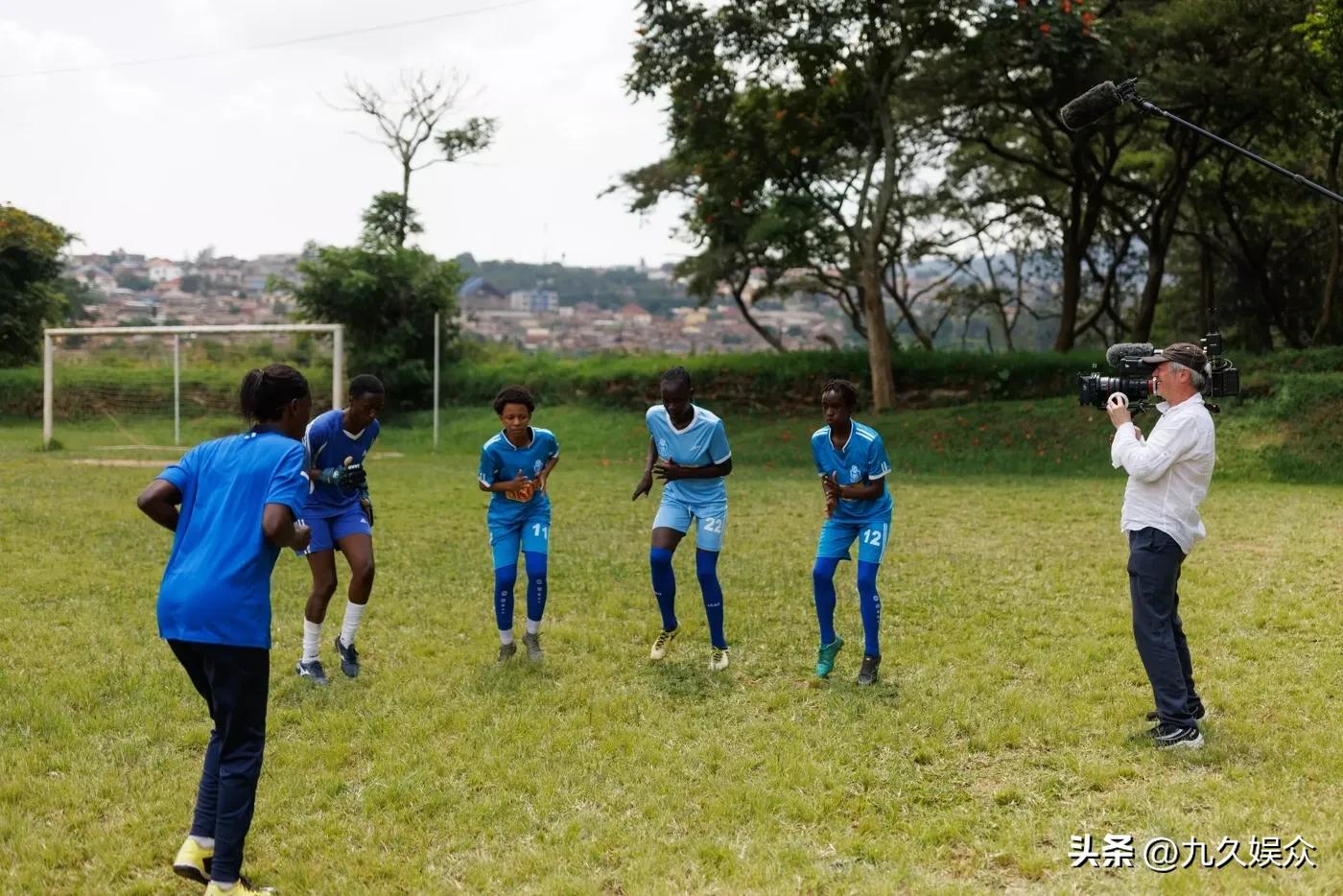 卢旺达女子足球,对女足的支持