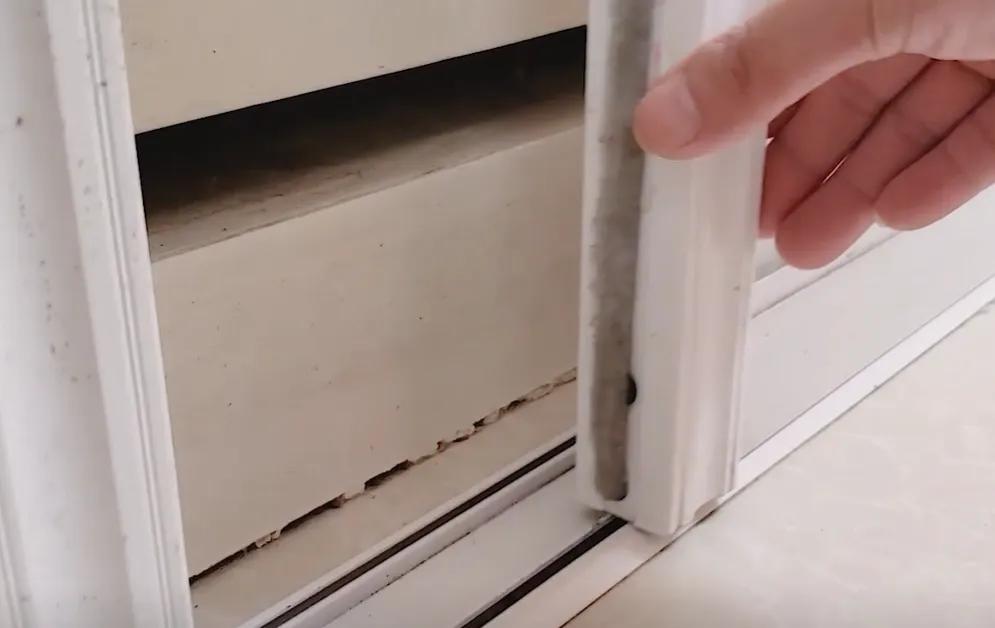 推拉门吱吱响推不动怎么修,移门拉动有响声怎么办