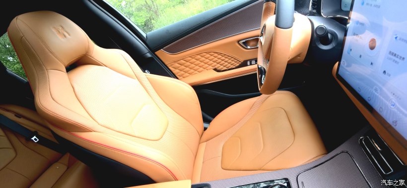 23万买比亚迪汉值得吗,售25.88万起比亚迪汉新车型上市