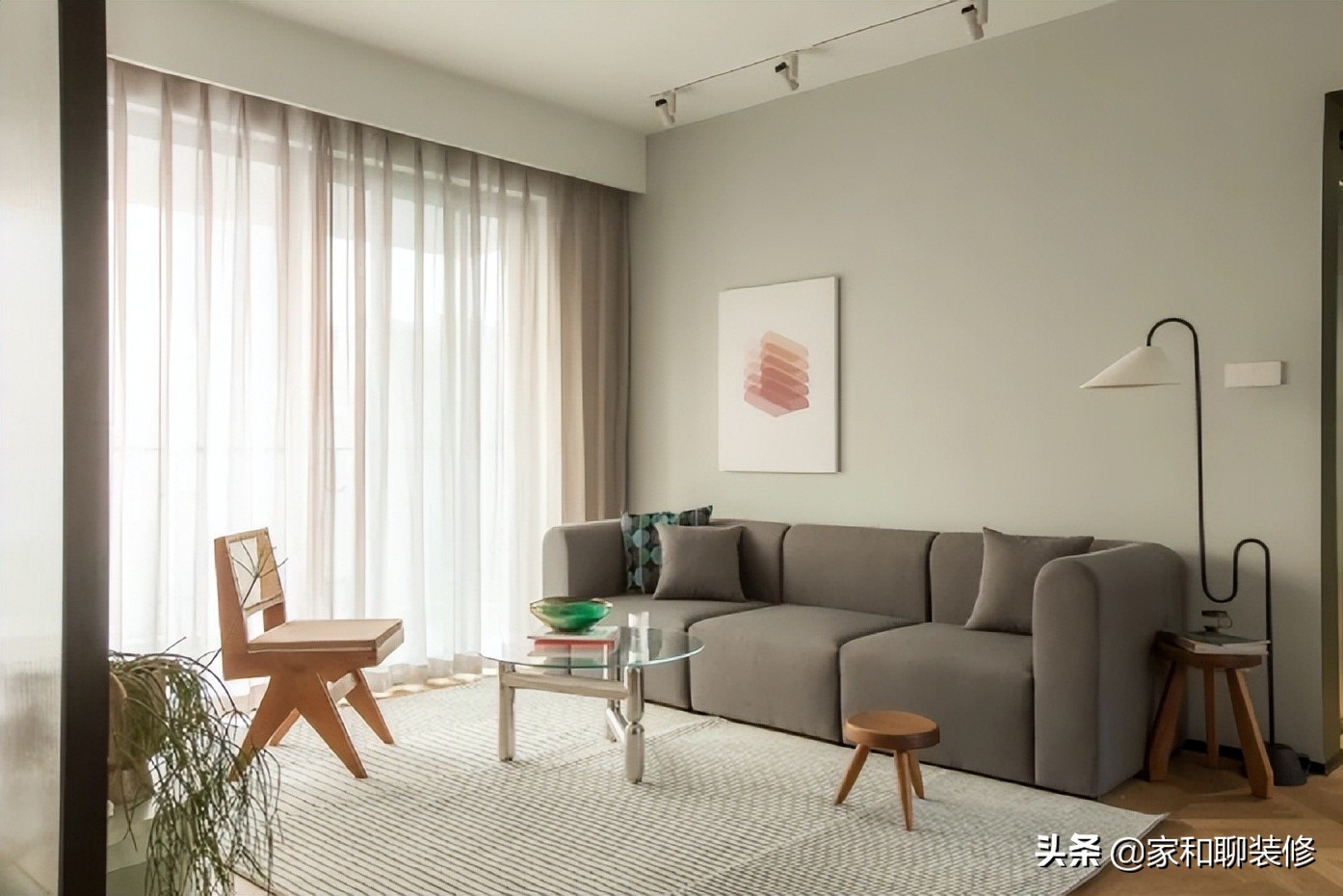 如何选择有颜色的乳胶漆材料,什么样的乳胶漆是最安全可靠的