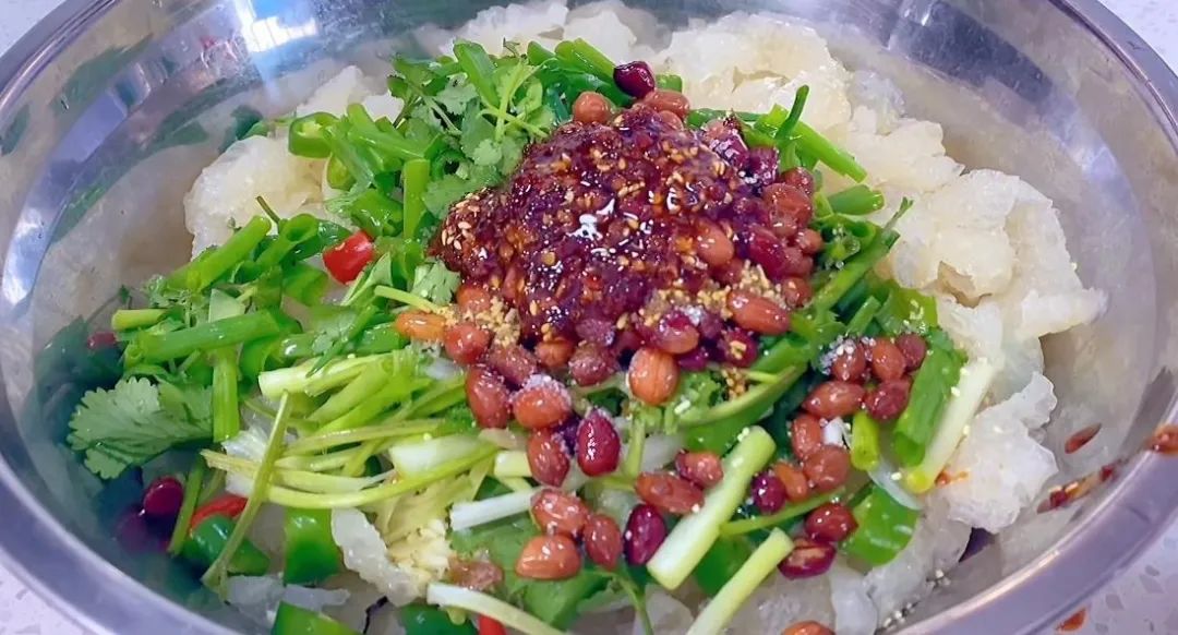 40岁以上的女人吃什么胶原蛋白好,吃什么样的胶原蛋白能让皮肤饱满