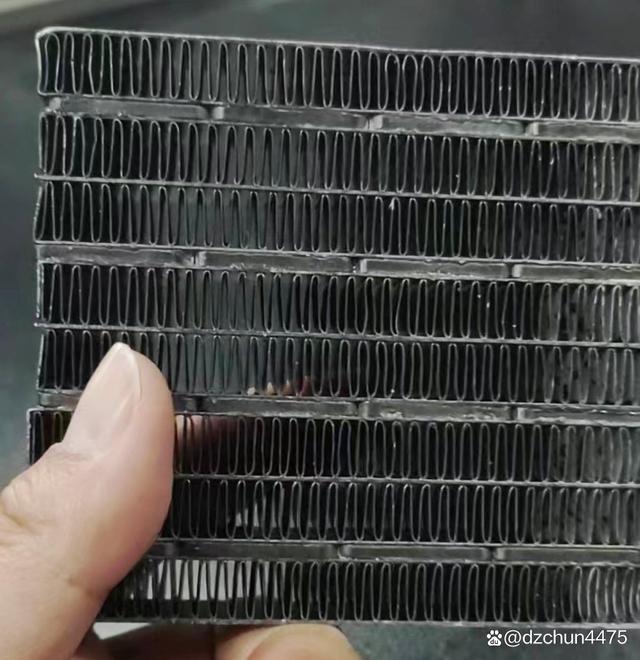 石墨烯耐高温隔热保温涂料,石墨烯散热防腐涂料性能指标简介