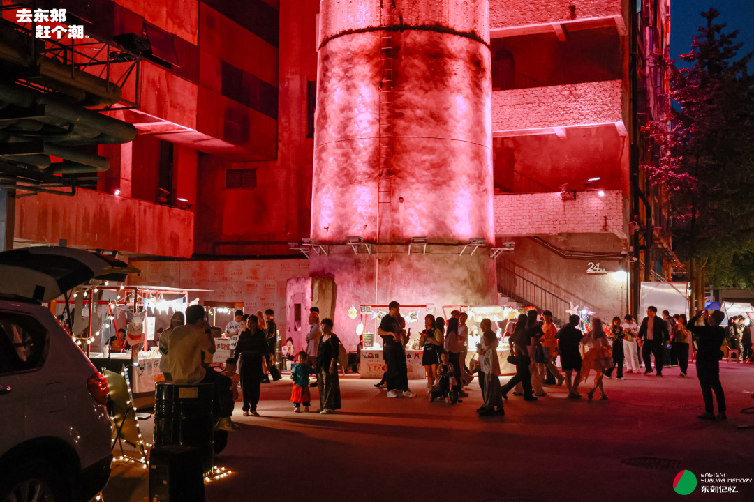 这场万人赶潮盛会,泰酷辣!