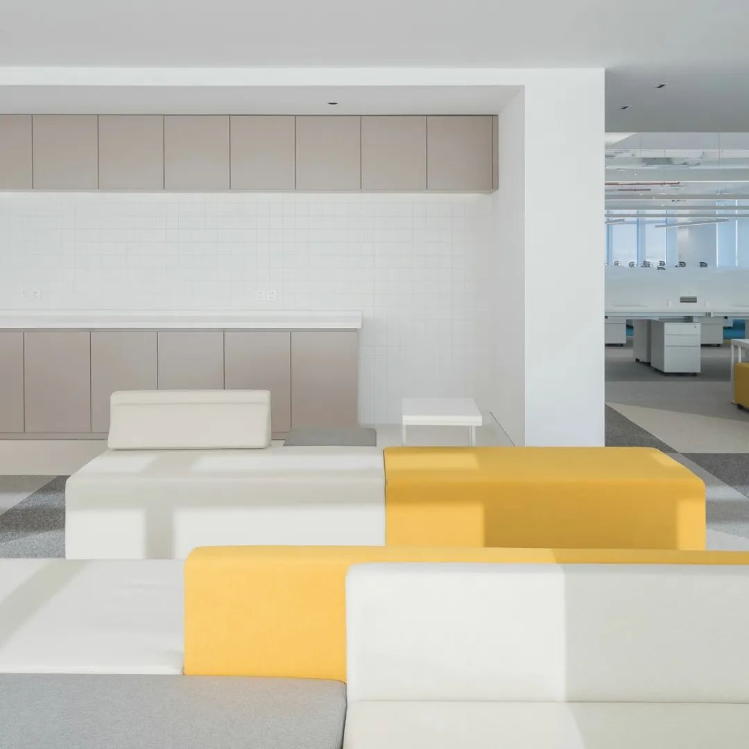 小户型办公室加展厅装修,合肥复式办公室装修